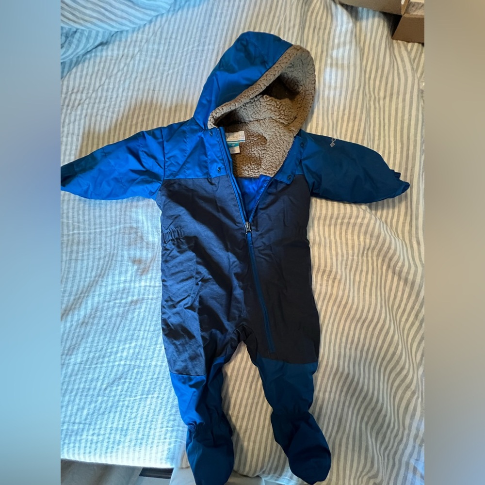 Columbia Blue Hooded Snowsuit bunting for infants